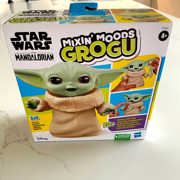 STAR WARS Mixin' Moods Grogu, 20+ Posable Expressions, 5” Tall Grogu Toy. New. - Picture 1 of 9